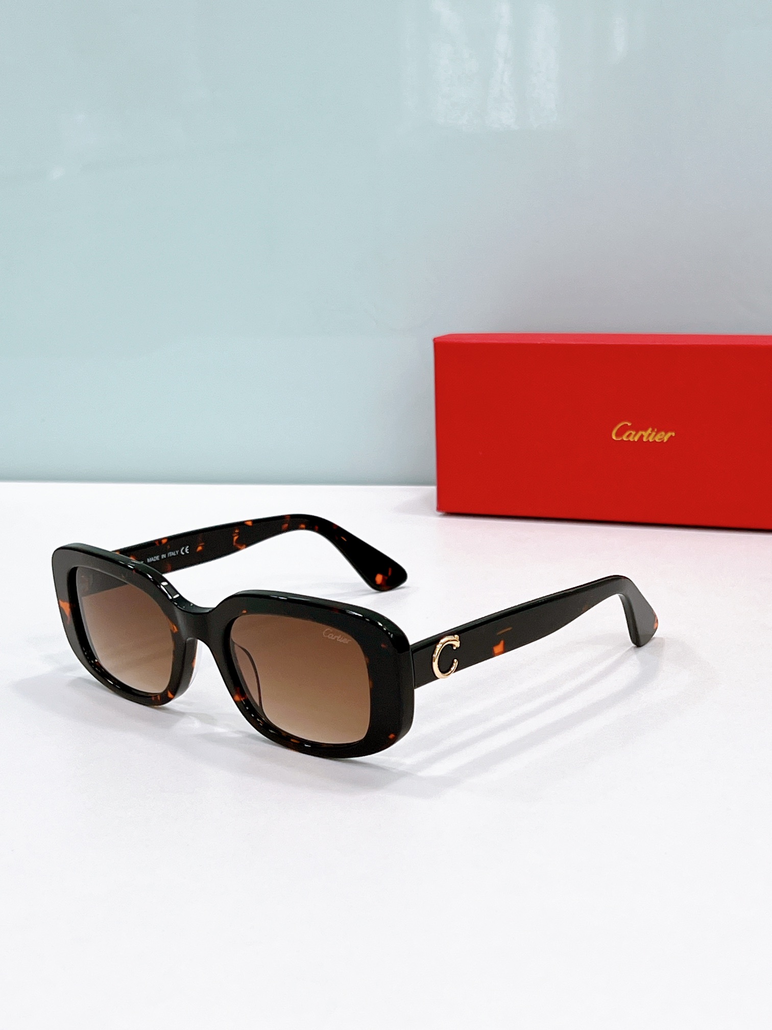 Cartier Eyewear CT0406S – Pink Gradient Square Sunglasses